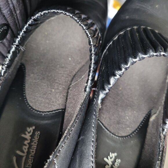 Clarks Bendables Thoughtful Q Womens 6 Vamp Shooties Chunky Heels Slip On Black - Picture 10 of 12